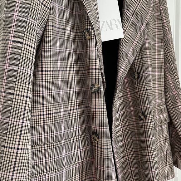 Plaid Oversized Blazer - Picture 4 of 7